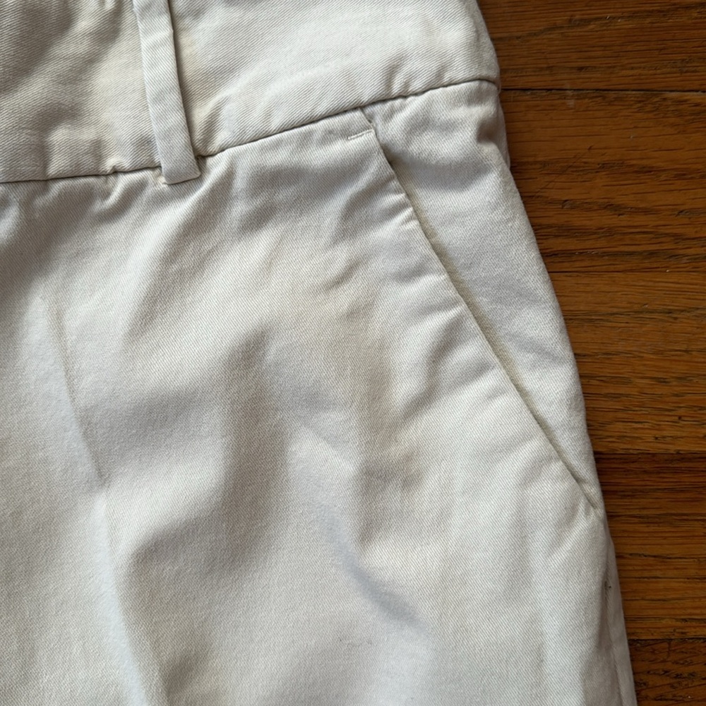 🌻Loft light tan cotton/spandex Riviera shorts. Size 4. - Picture 4 of 11